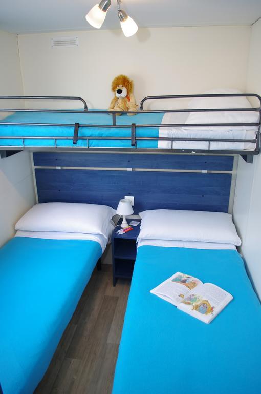 Happy Camp Mobile Homes In Centro Vacanze Bi Village Fažana Rum bild